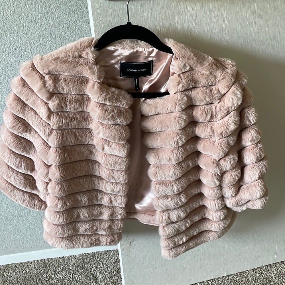 BCBG faux fur short sleeve coat